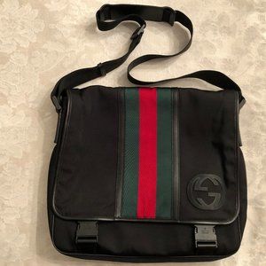 Brand New Authentic Gucci Messenger Bag